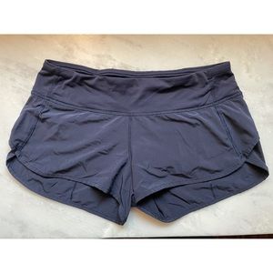 Lululemon Speed Up Low-Rise Short 2.5", size 4